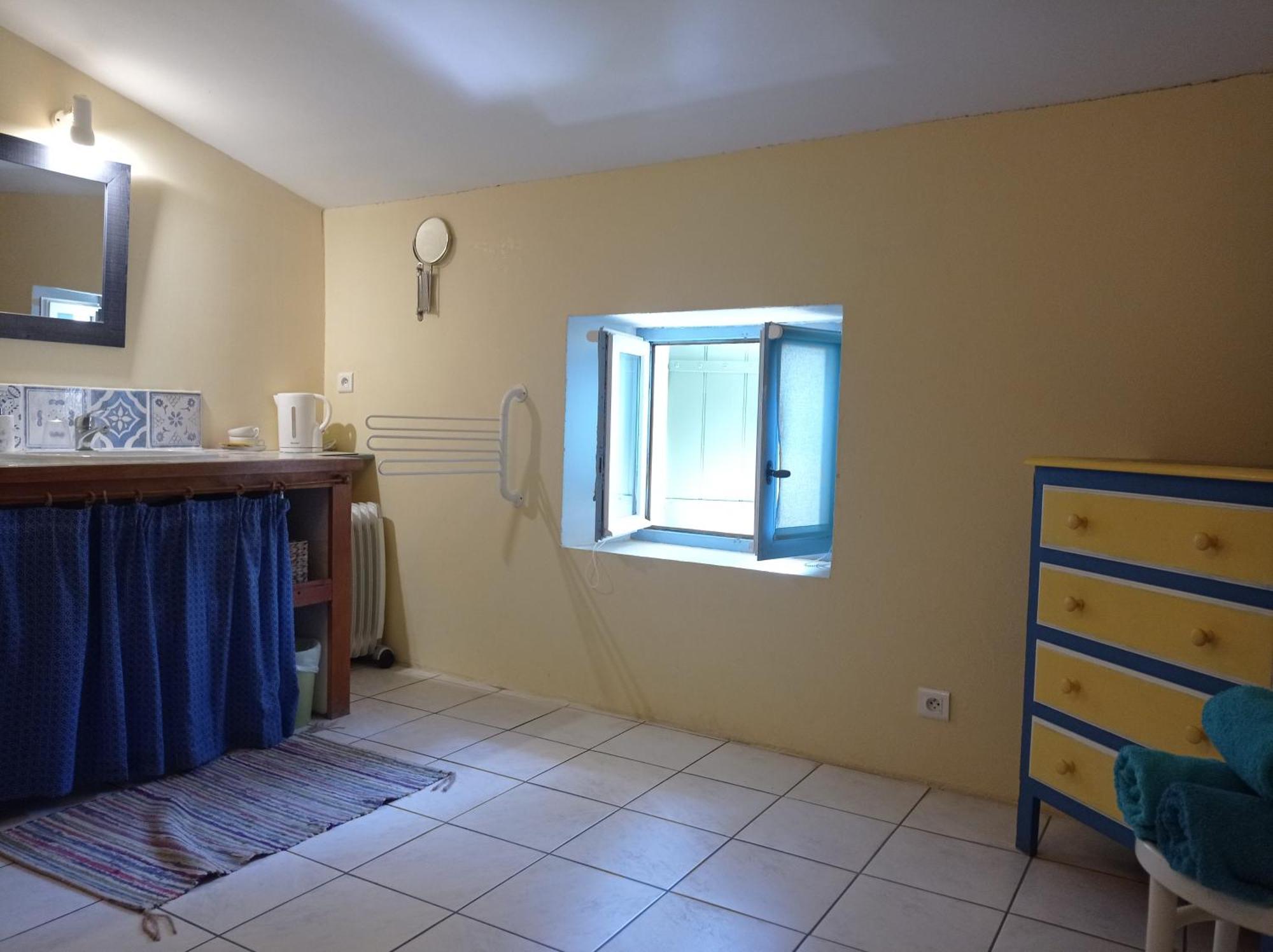 Bed and Breakfast La Bastide De Boisset Argilliers Zimmer foto